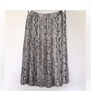 J. Crew Midi Skirt Snake Print size 4 Gray White Black